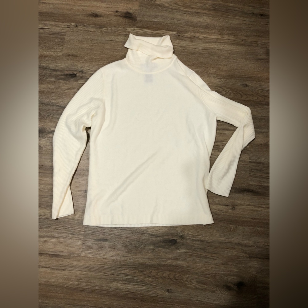 NWOT White Sweater